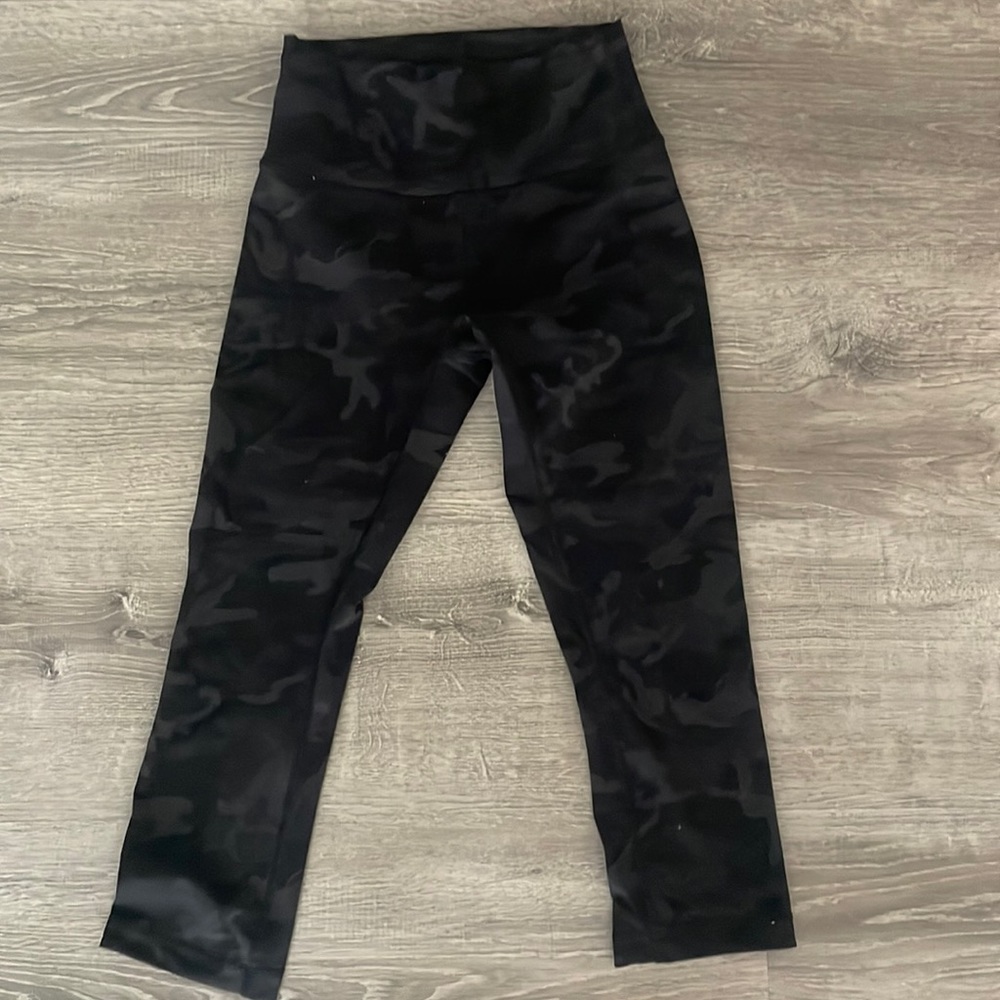 Lulu lemon wunder high rise crop leggings 21 in inseam